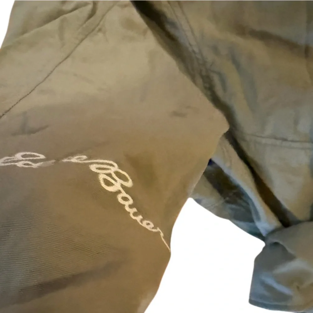 Eddie Bauer women’s Olive Green Windbreaker Jacket sz XL crop high neck full zip - Picture 5 of 10